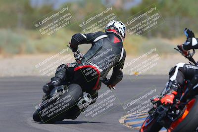 media/Sep-25-2023-Moto Forza (Mon) [[81ffa65e0a]]/B-C Group/Session 4 (Turn 2 Backside)/